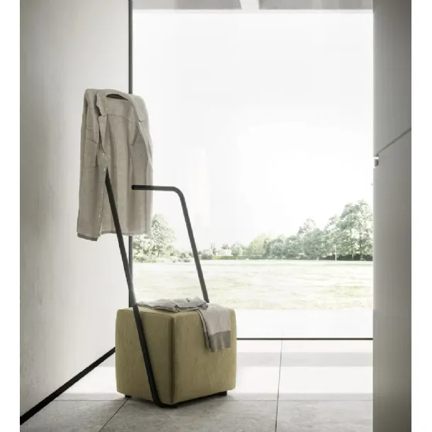 Pouf appendiabiti Matisse in tessuto e metallo di SantaLucia