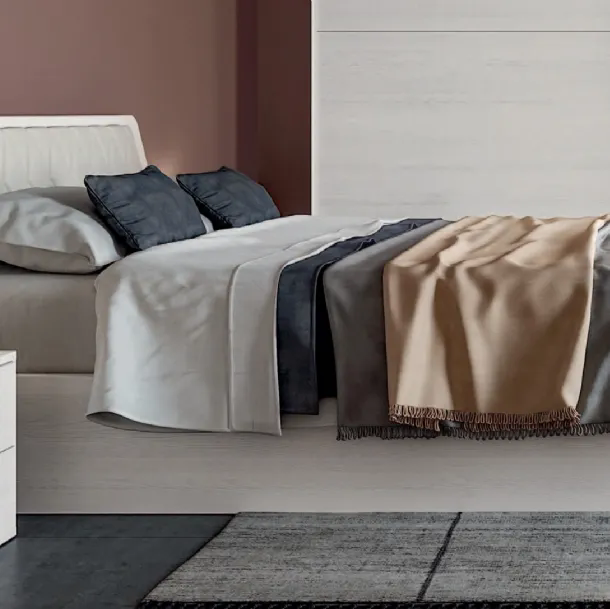 Letto con testiera Vela di SantaLucia