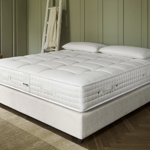 Materasso a molle e memory Cannes di Ennerev