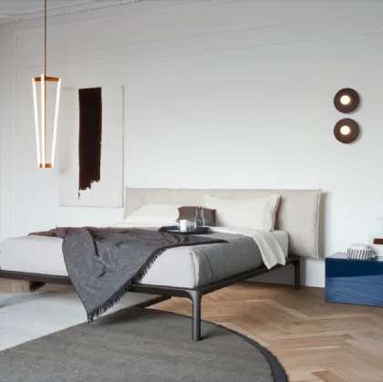 Comodino in laccato lucido Easy System di Novamobili